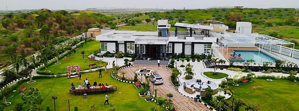 Alcazar Resorts  cover