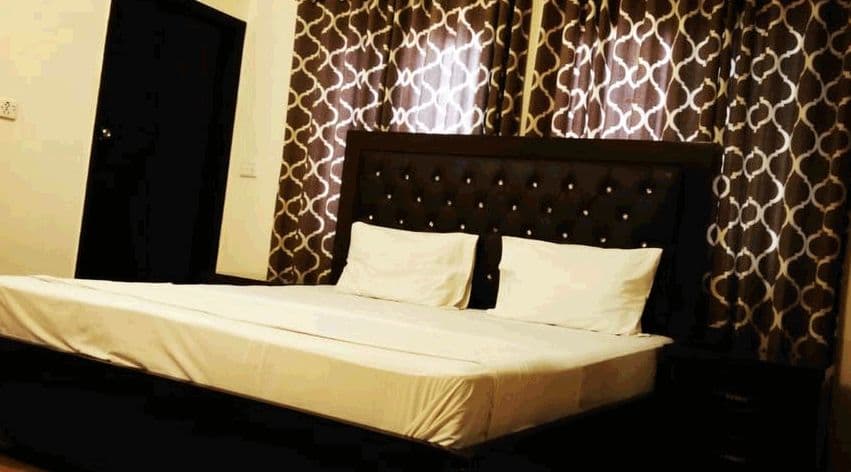 Comfirt inn Guest House cover