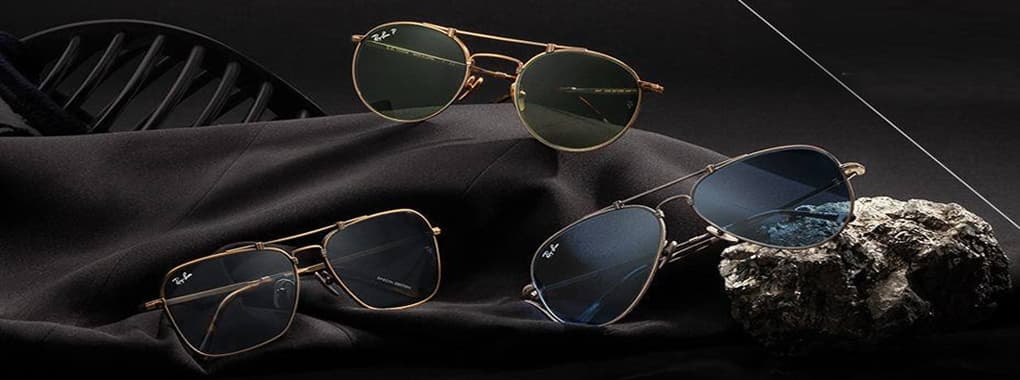 Eyezar Opticians cover