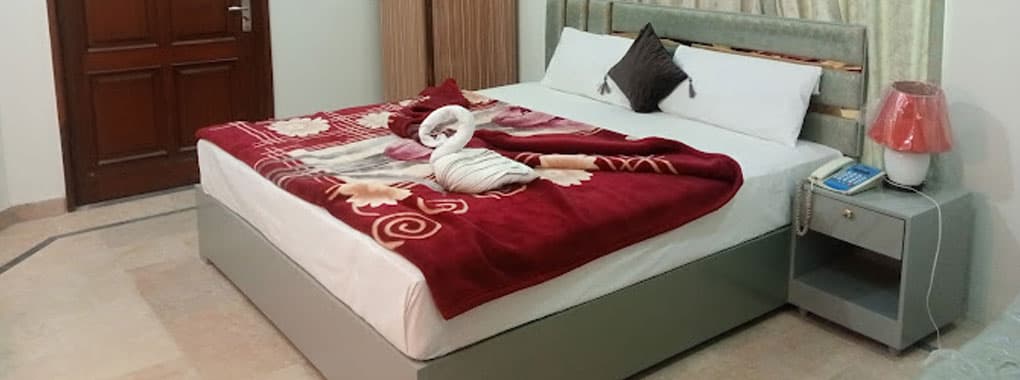 Hotel Business Boutique cover