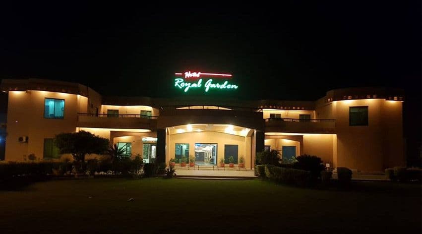 Hotel Royal Garden cover