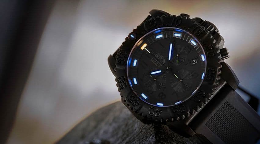 Luminox cover