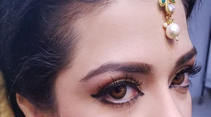 Mona's Beauty Zone cover