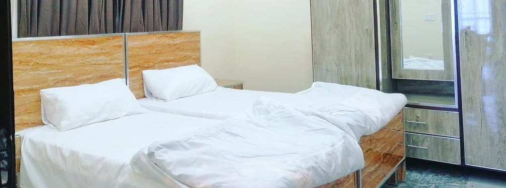 Navid's Holiday Resort & Hotel cover