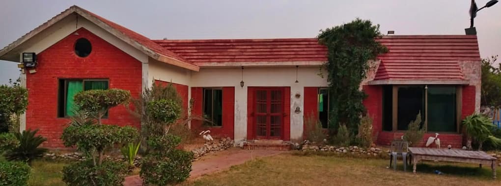Palm Villa Farmhouse cover