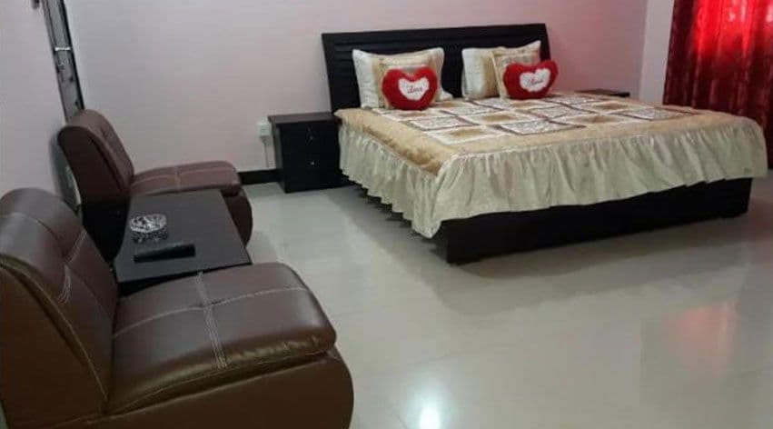 Sareena Inn Guest House cover