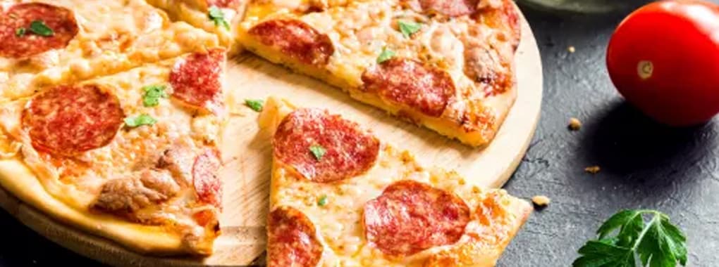 Mom's Pizza cover